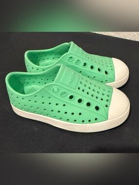 Native Mint Green Shoes C7